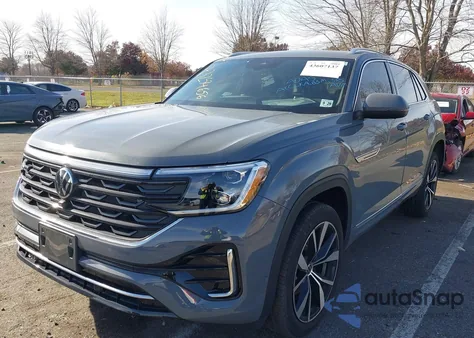 2024 Volkswagen Atlas Cross Sport 2.0T Sel Premium R-Line z USA, uszkodzony, nr VIN 1V2FE2CA0RC260386